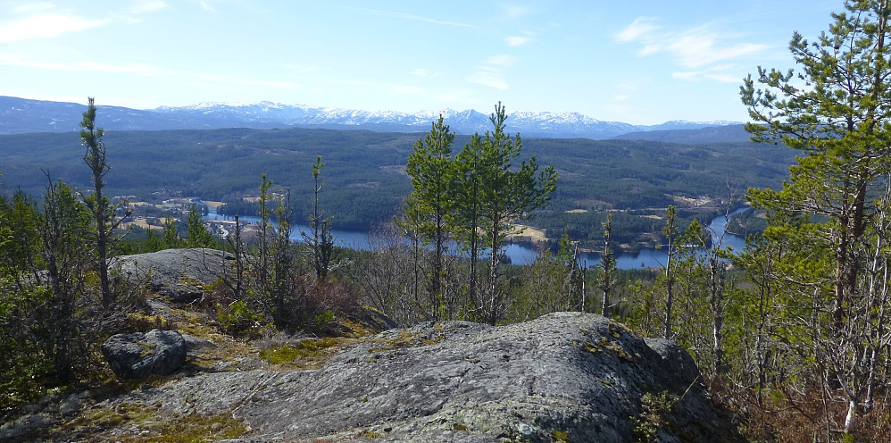 Utsikt mot Klaumannsjøen og Lifjell