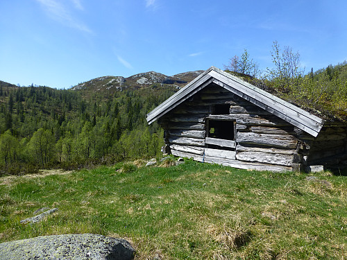 Krakset, bare løe igjen her
