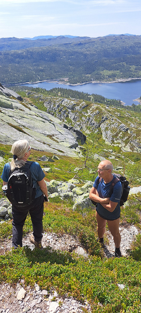 Vi er over tregrensa og Bonsvatn ligger under oss