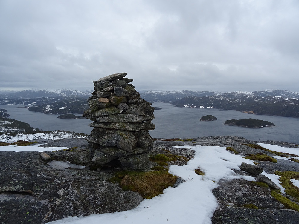 Varden på kanten av Bjørkafjellet