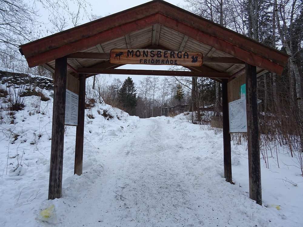 Inngangsportalen til Monsberga