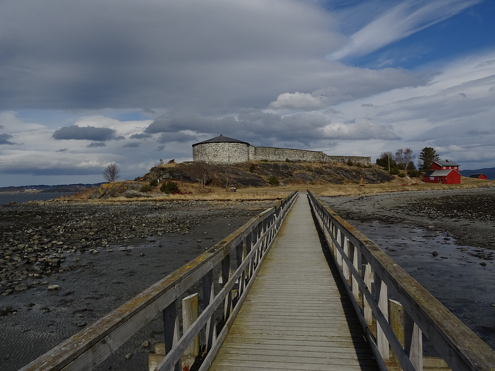 Avsluttet med en kort tur til Steinvikholmen Slott