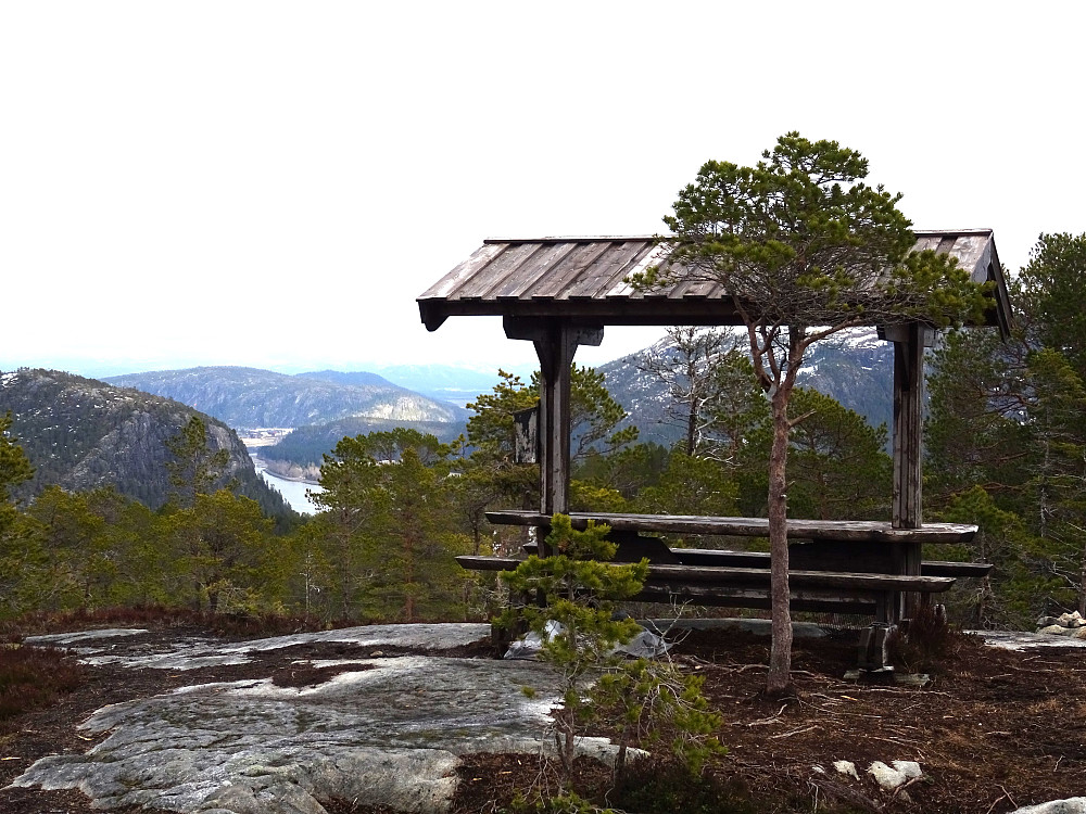 Rasteplassen på Høyknesfjellet