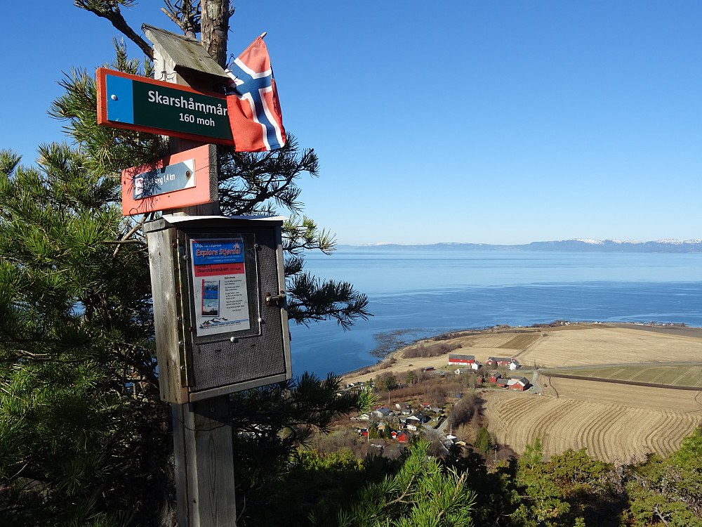 På toppen av Skardshåmmåren