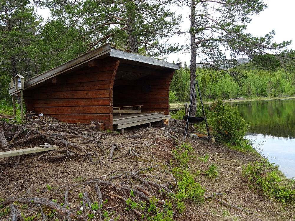 Gapahuk ved Kvennavatnet