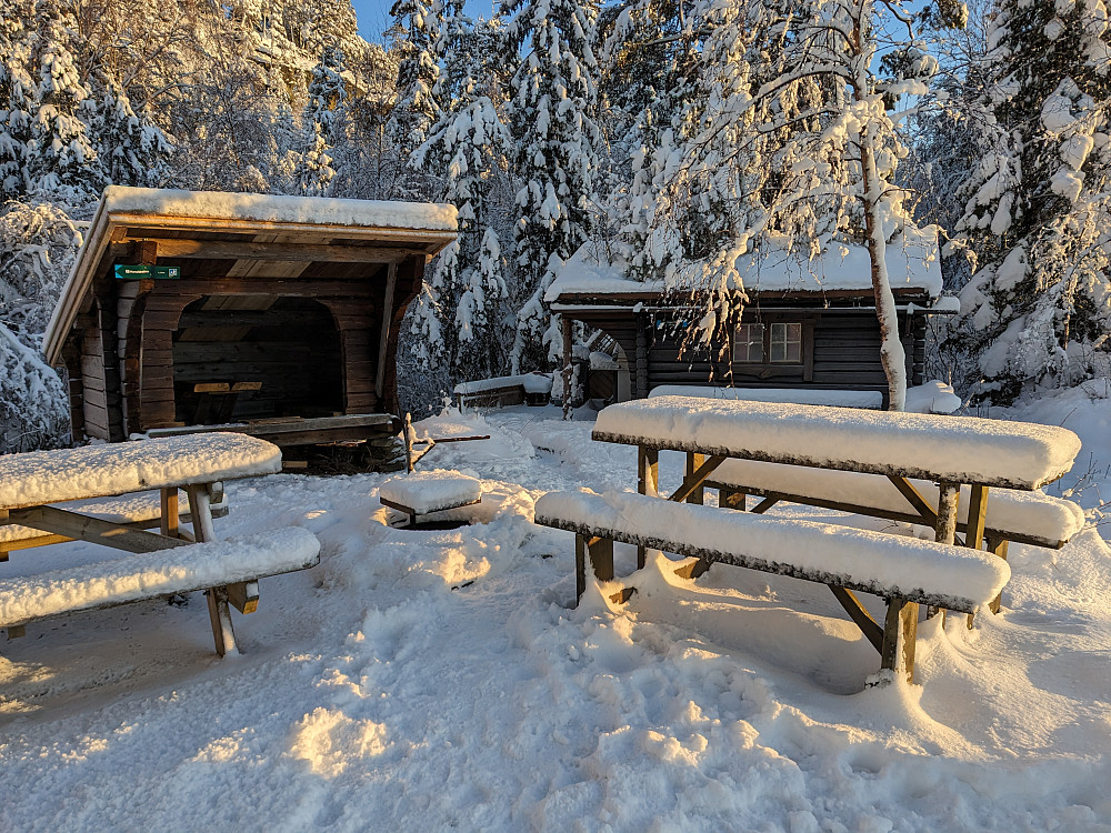 Vegardbu (Koksåsen)