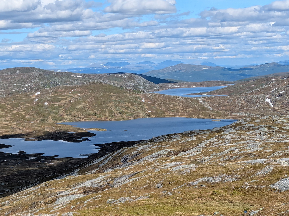 Utsikt mot Rurukvatnet og Henrikvatnet hvor jeg har vært før