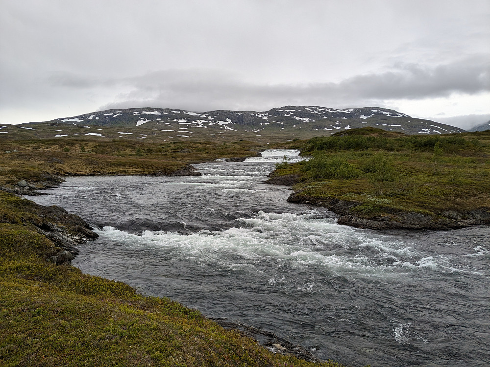 Bra vannføring i Storelva fra Blyvatnet