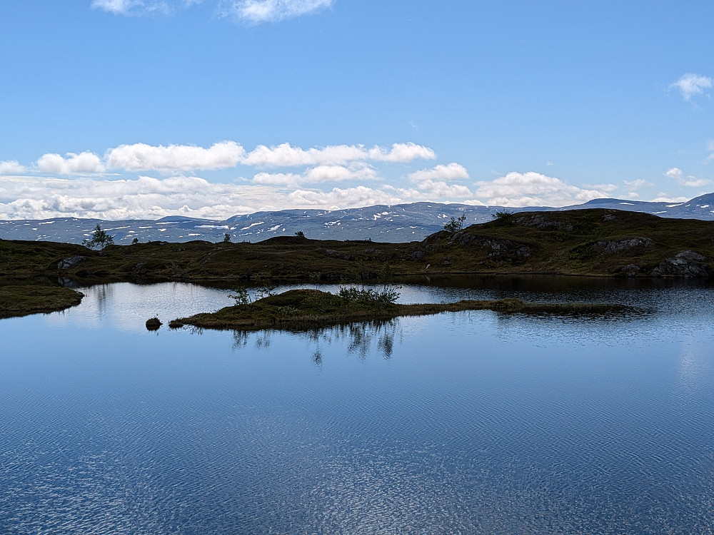 På tur mot Litlfjellet