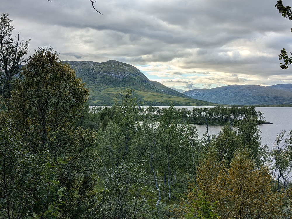 Orvatnet med Getsklumpen bak
