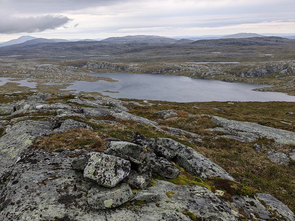 Trigpunktet på Klingervassklumpen med Stor-Gaiseren bak