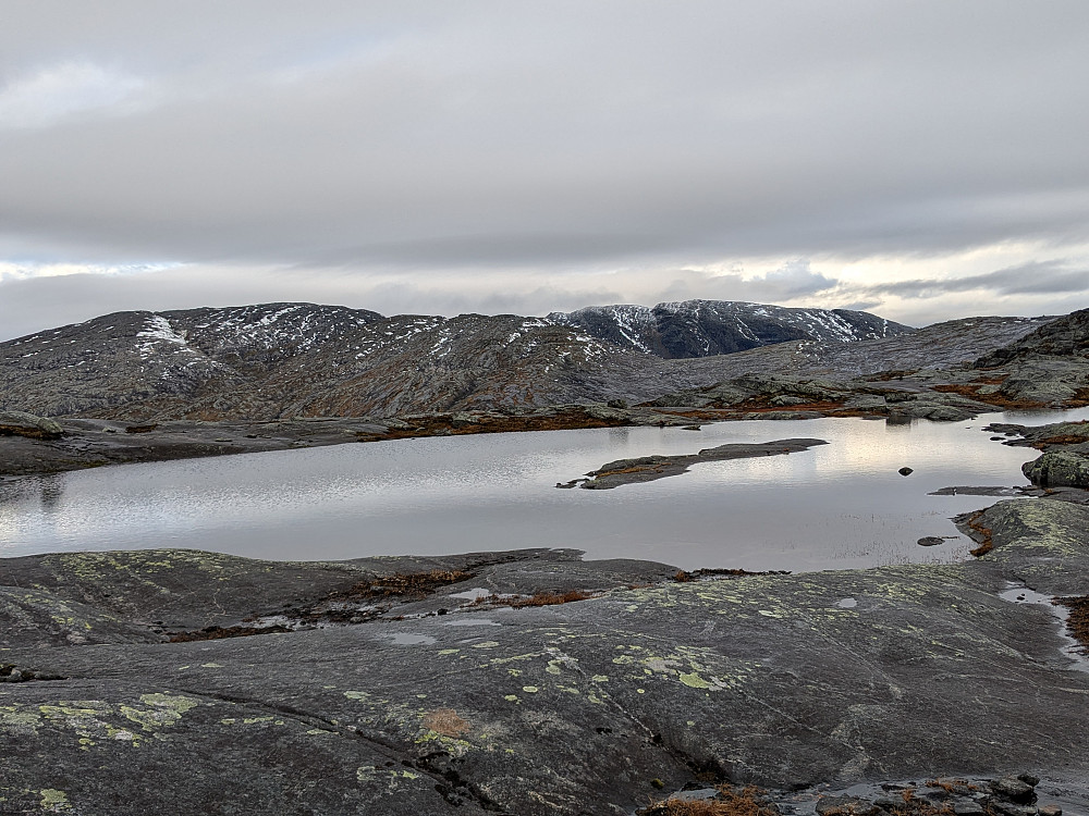 Ryggen mot Båtfjellet bak