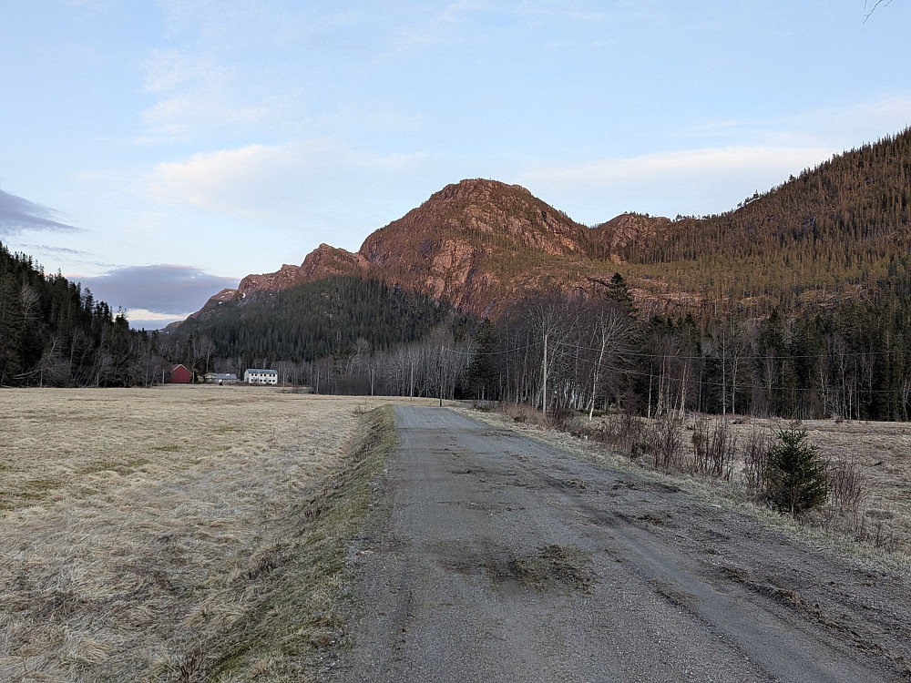 Veien mot Duna og Ekornfossen
