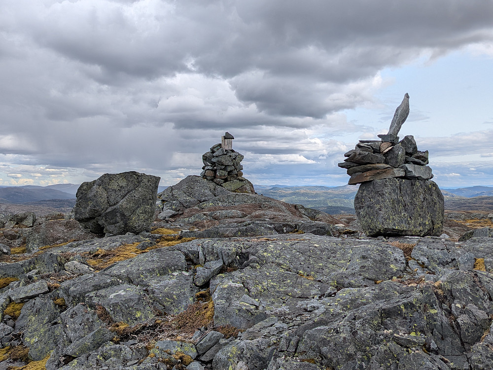 To varder på Storfjellet