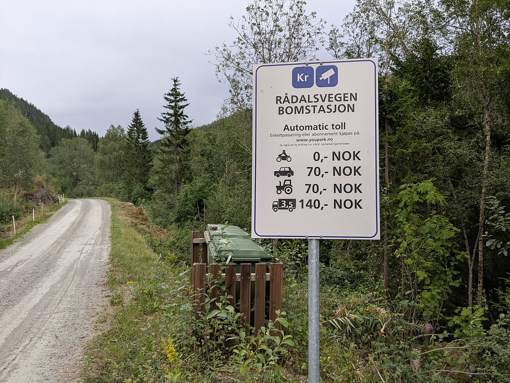 Parkering før denne bommen