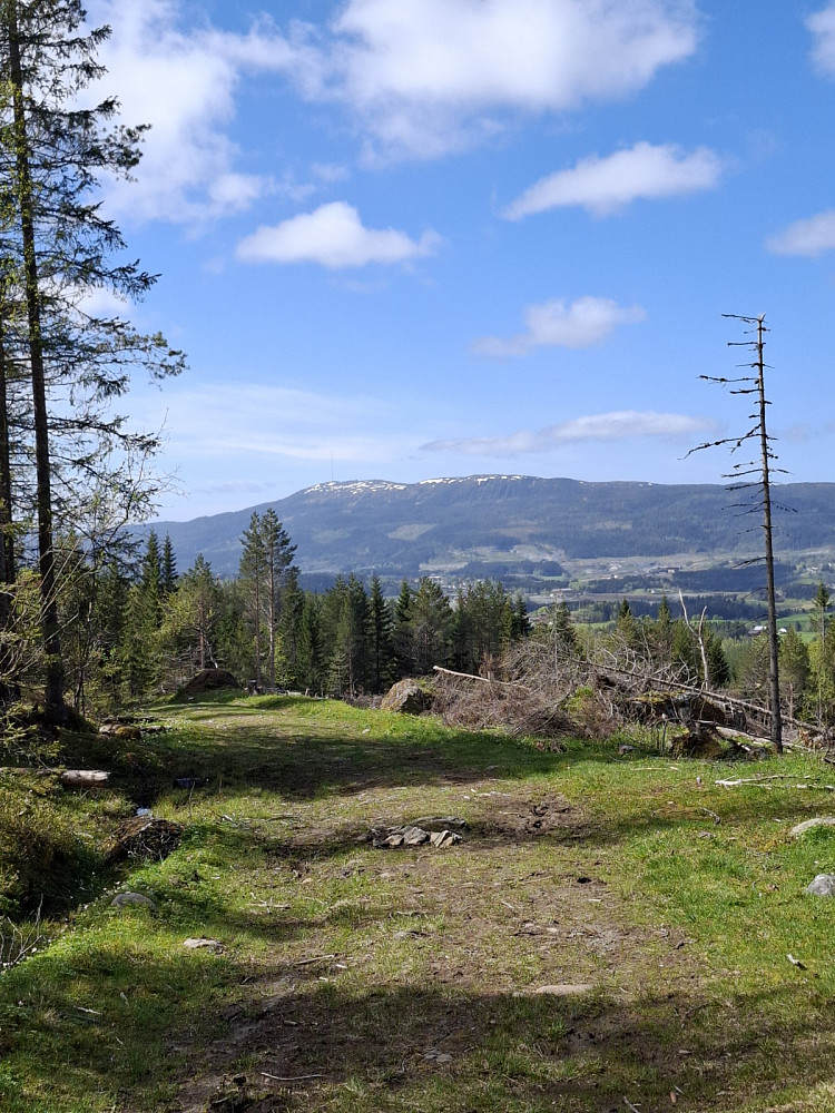 Fortsatt litt snø igjen på Vassfjellet.